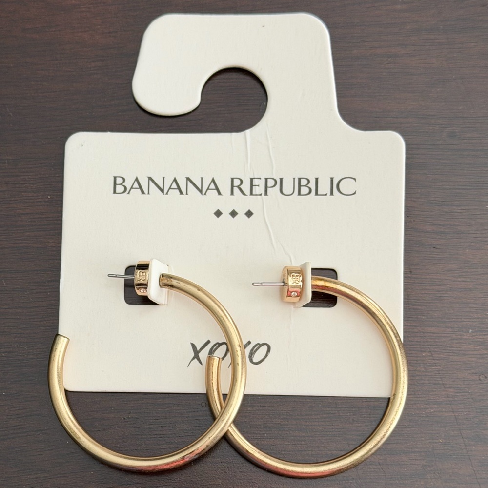 Banana Republic Classic Gold Hoop Earrings